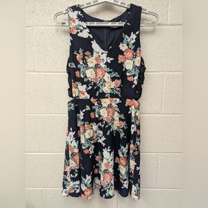 Love Riche Small Floral Sleeveless Dress Lattice Sides